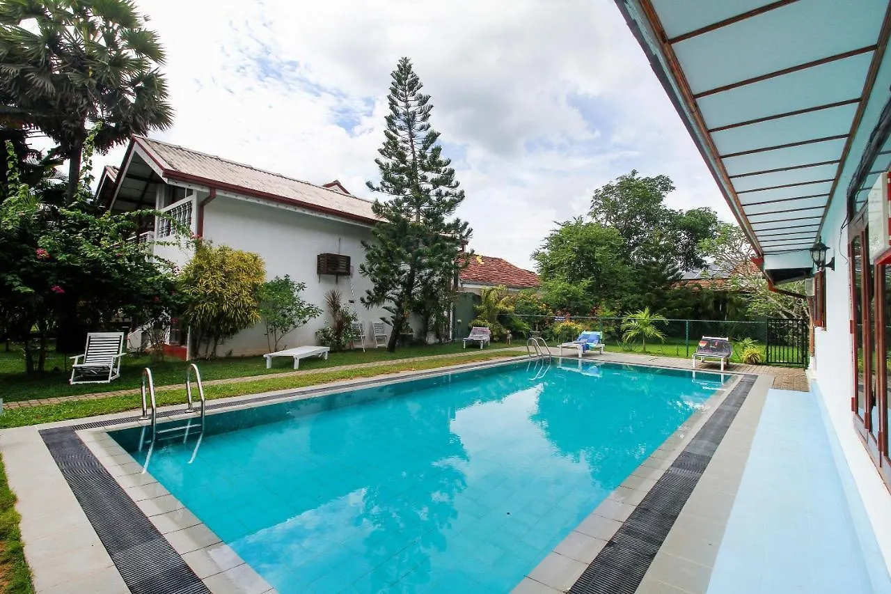 Hotel Lioni Holidays Villa Negombo