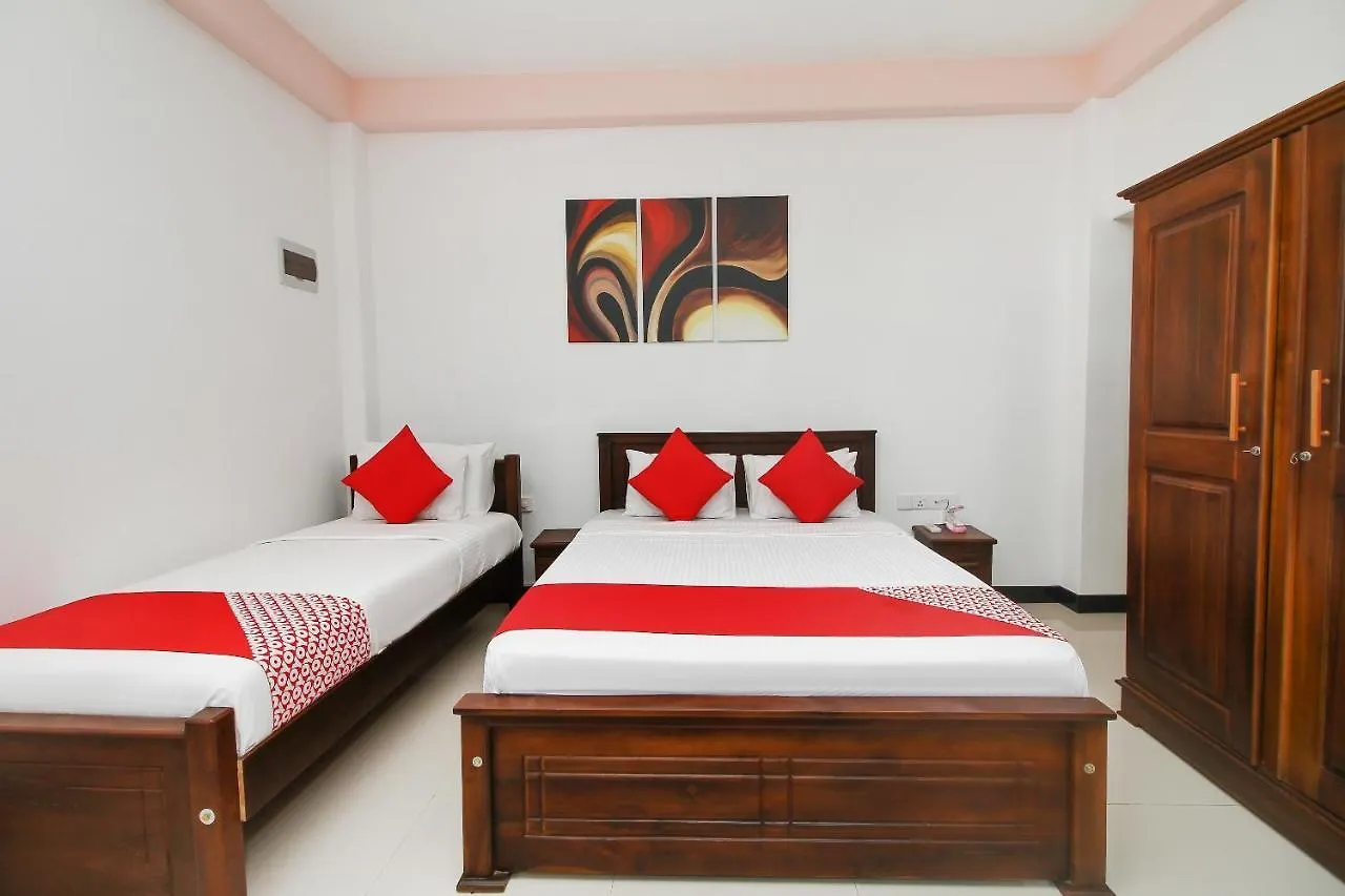 Lioni Holidays Villa Negombo Hotel