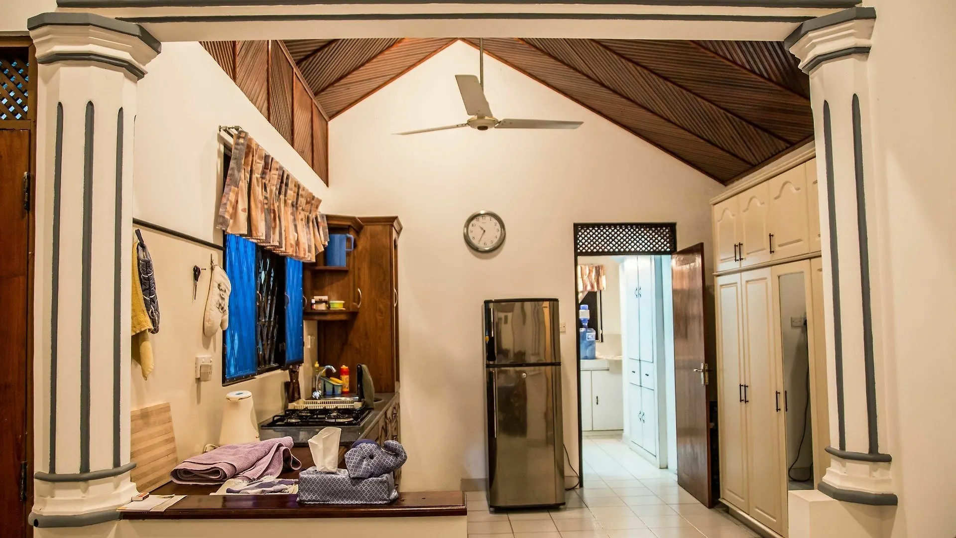 Lioni Holidays Villa Negombo Hotel
